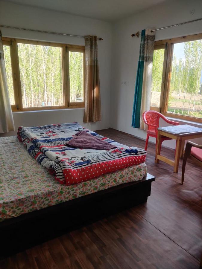 Tsetan Guest House Leh Eksteriør bilde