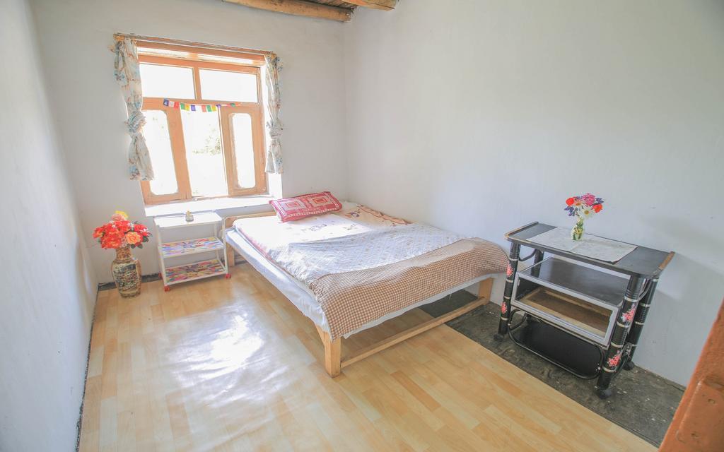 Tsetan Guest House Leh Eksteriør bilde