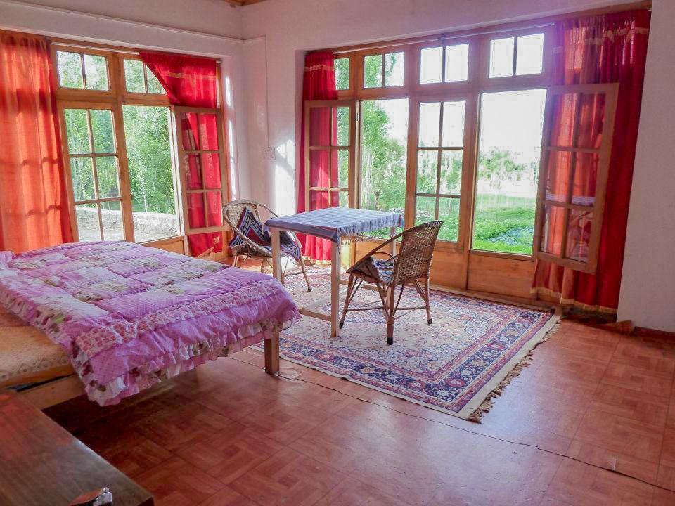 Tsetan Guest House Leh Eksteriør bilde